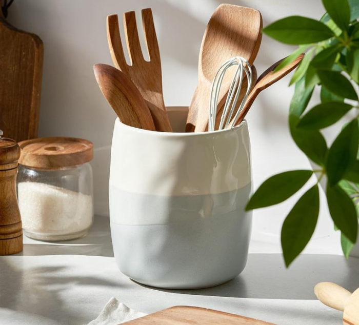 utensil-crock-blue-and-white