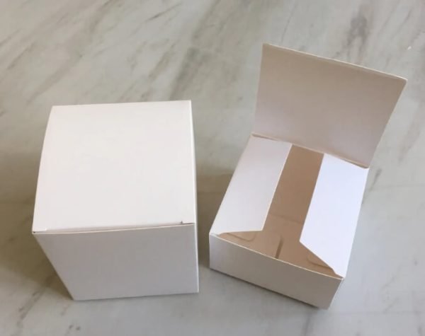 White box porcelain coffee cup packaging with clean look and customizable logo printing